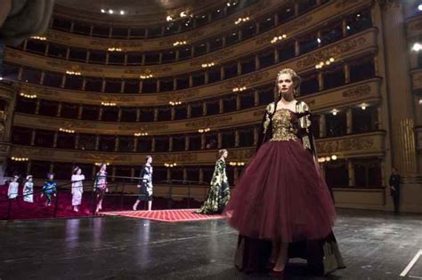 cena dolce gabbana alla scala|dolce and gabbana opera house.